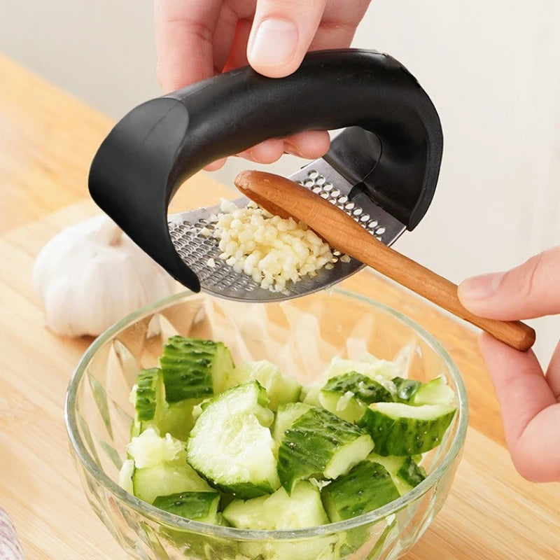 1/2pcs Stainless Steel Garlic Press Crusher Manual Garlic Chopper